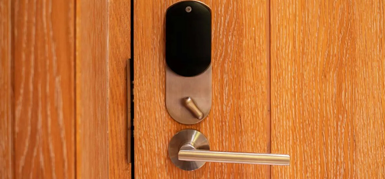 Automatic Locking Door Knob Villa Park